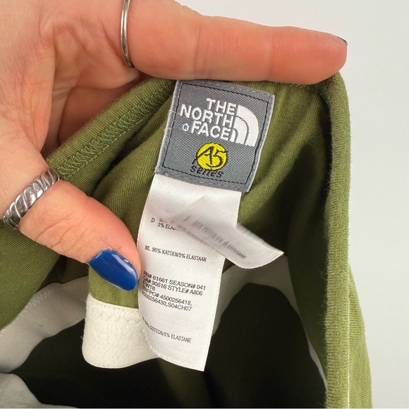 The North Face Women’s Large Green A5 Series Halter Top - Picture 4 of 8